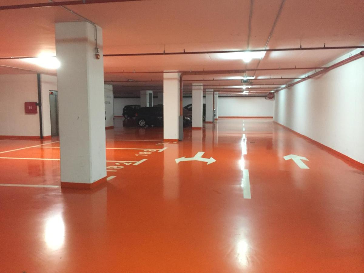 Studio Apartman Krila Wings- Parking In Garage 자그레브 외부 사진