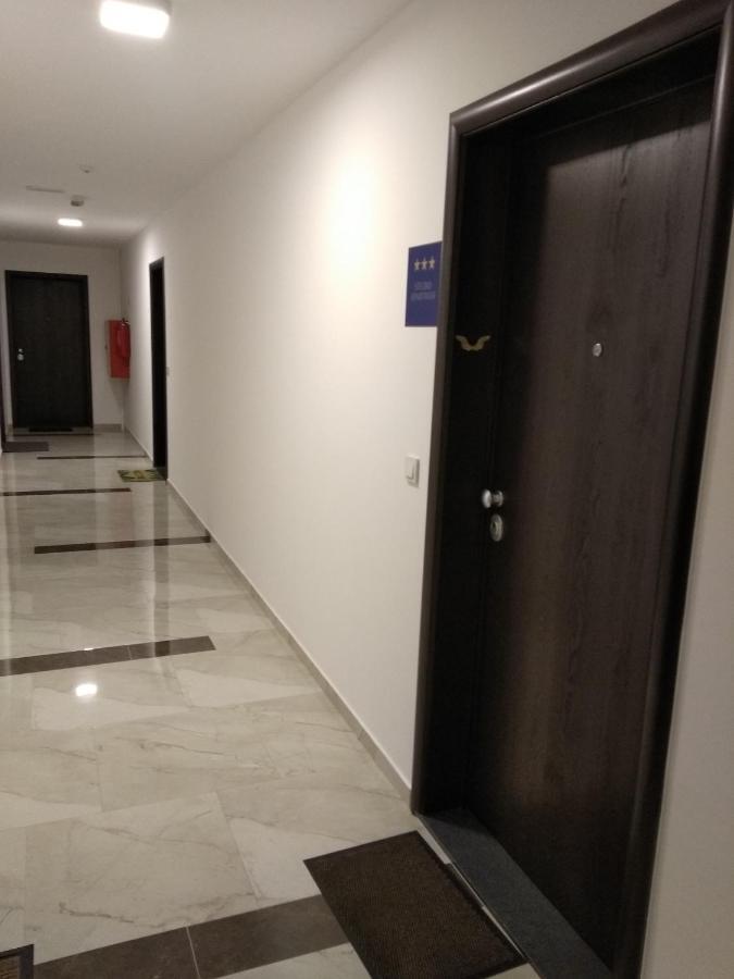 Studio Apartman Krila Wings- Parking In Garage 자그레브 외부 사진